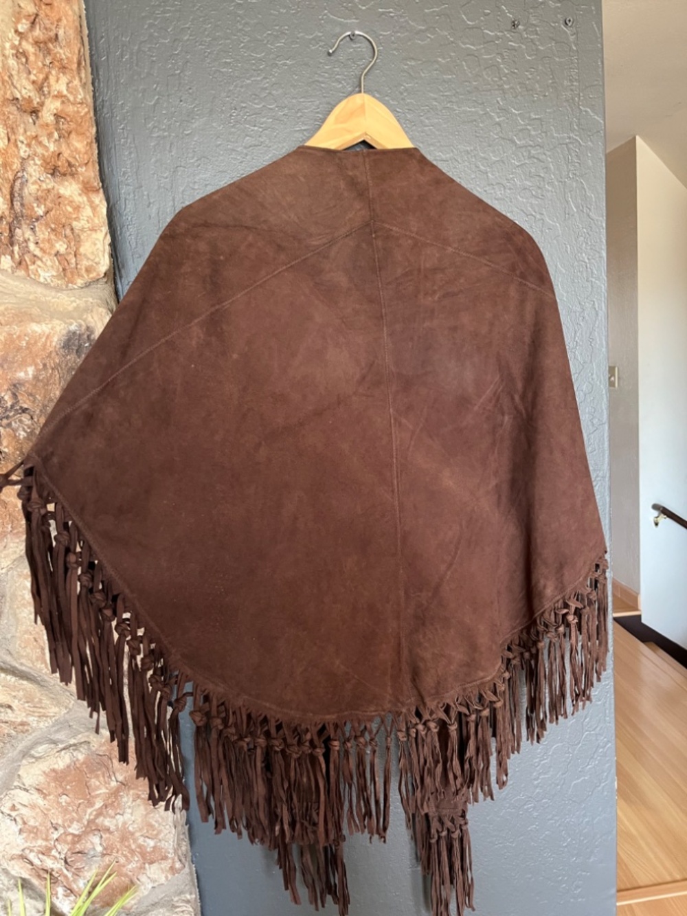 Vera Pelle suede shawl - Picture 2 of 2
